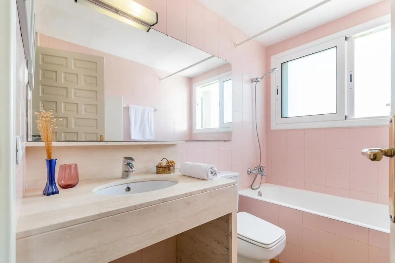Paola: Preciosa Casa Pareada Con Piscina Apartment Sitges