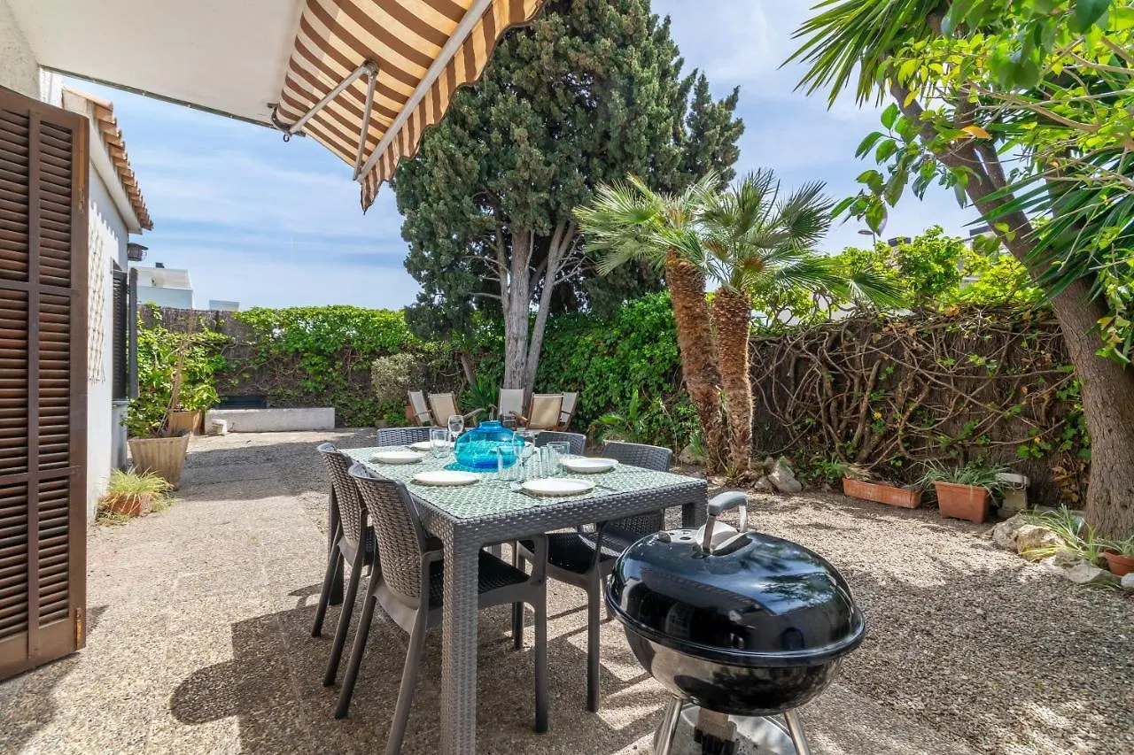 Paola: Preciosa Casa Pareada Con Piscina Apartment Sitges Spain