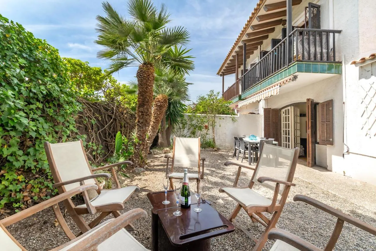 Paola: Preciosa Casa Pareada Con Piscina Apartment Sitges Spain