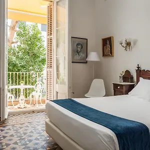 Medium Renaixença Hotel